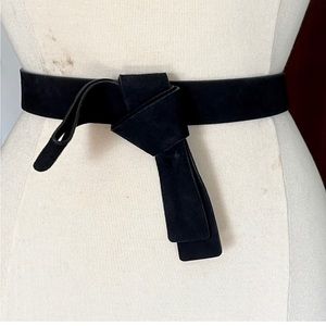 white house black market belt